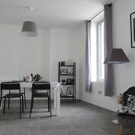 Maison Carree/Coeur Historique De Nimes - Superbe Appt 55M² Εξωτερικό φωτογραφία