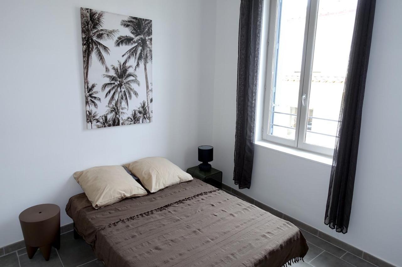 Maison Carree/Coeur Historique De Nimes - Superbe Appt 55M² Εξωτερικό φωτογραφία