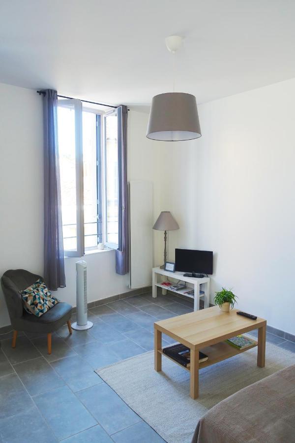 Maison Carree/Coeur Historique De Nimes - Superbe Appt 55M² Εξωτερικό φωτογραφία